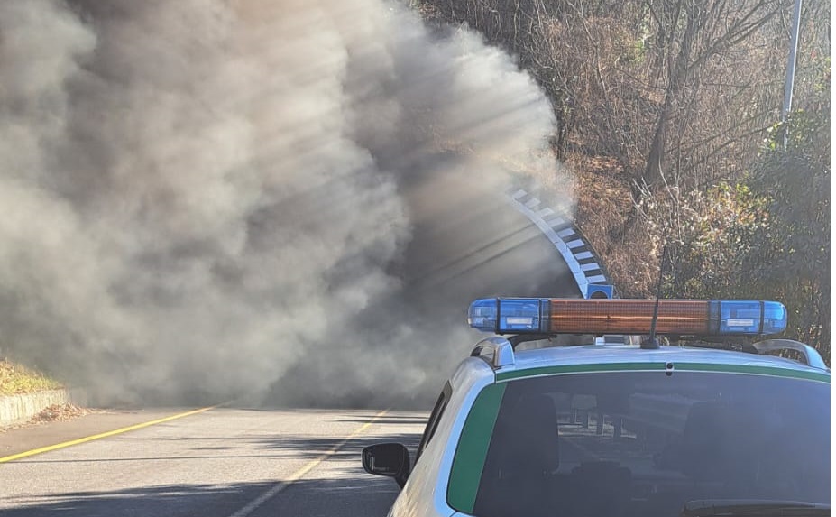 BREAKING NEWS. INCENDIO IN GALLERIA, CHIUSA LA 'LECCO-BALLABIO'.  AGGIORNAMENTI IN DIRETTA – Ballabio News – Quotidiano online di Ballabio, Morterone  e Piani dei Resinelli